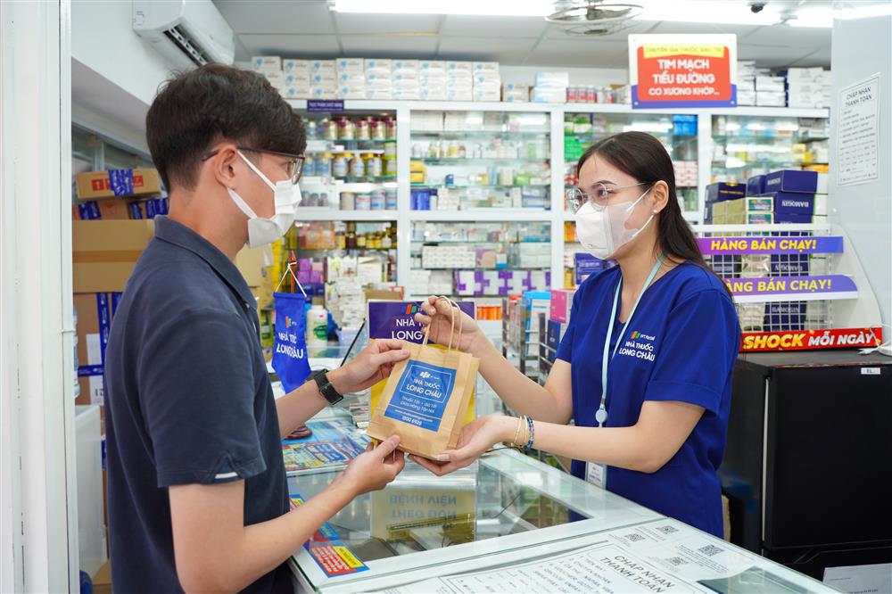Cán mốc 1.000 nhà thuốc toàn quốc, FPT Long Châu chính thức vượt kế hoạch mở rộng chuỗi năm 2021